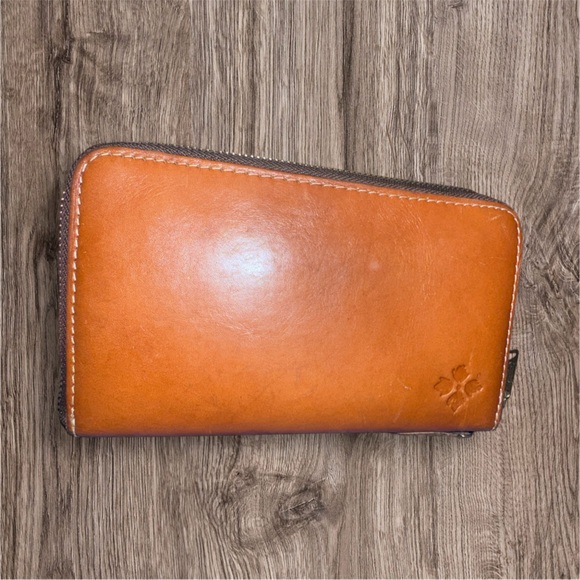 Patricia Nash Italian leather wallet - Picture 2 of 5